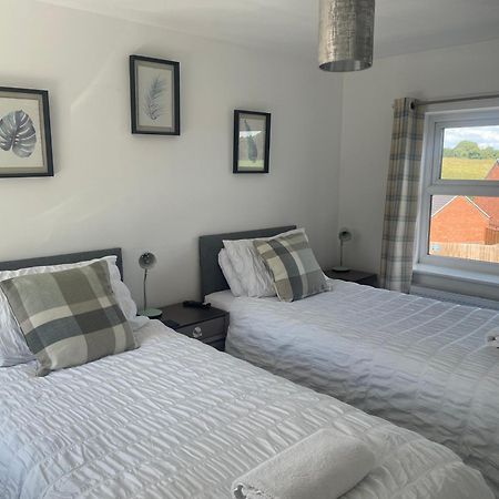 Woodbine Cottage-Part Of Alton Cottages ภายนอก รูปภาพ