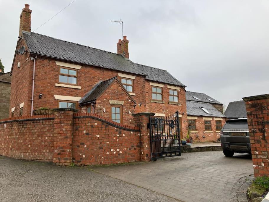 Woodbine Cottage-Part Of Alton Cottages ภายนอก รูปภาพ